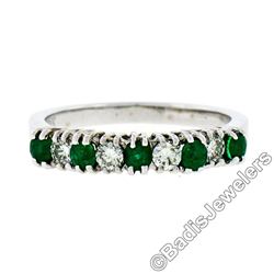 18kt White Gold 1.36 ctw Alternating Round Diamond & Emerald Wedding Band Ring
