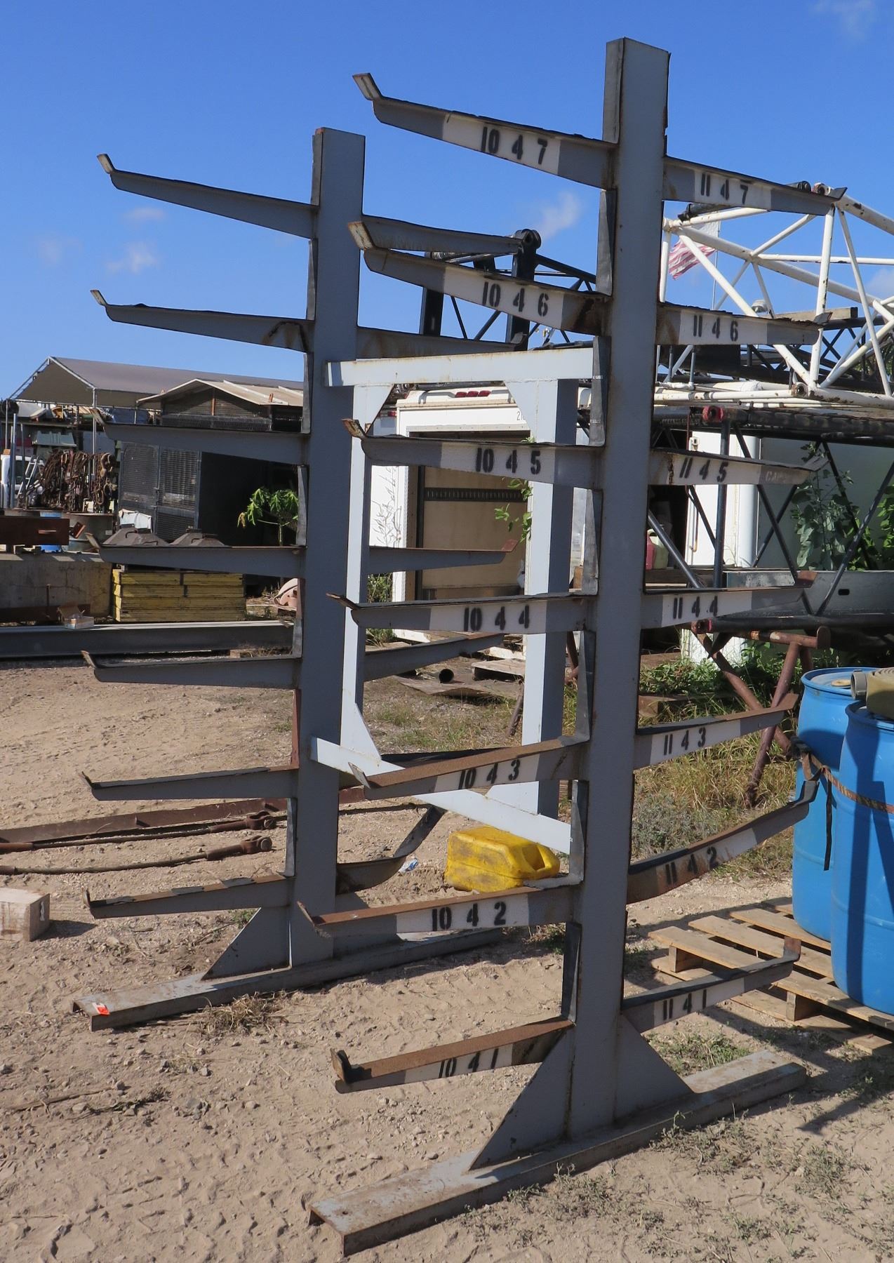 Metal 7 Tier Double Sided Cantilever Pipe Rack 27