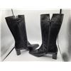 Image 5 : Stuart Weitzman Boots  Cat B