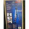 Image 2 : Bosch Heavy-Duty Aluminum Elevator Tripod BT250 New in Box