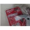Image 2 : Qty 4 Milwaukee Nail Pullers 48-22-9032 & Press and Flip Folding Utility Knife New