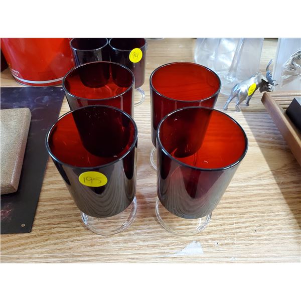 4 Red Glass Wine (larger)