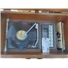 Image 2 : cabinet record player w/ records (works)