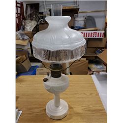Lincoln drape Aladdin lamp w/ chimney shade