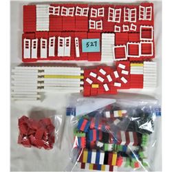 Huge lot vintage 'reliable' plastic building blocks Made in Canada