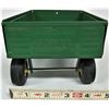 Image 2 : ERTL pressed steel John Deere 1:16 flare wagon