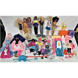 Lot 7 vintage Barbie dolls & accessories
