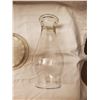 Image 3 : #2 coal oil lamp w/ chimney