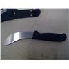 Image 2 : Victorinox -Curved Skinning Knife in Case (New)