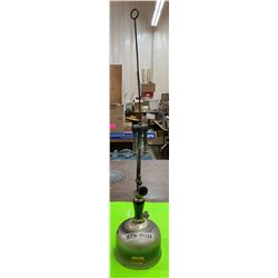 Coleman Kerosene Mantle Lamp