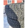 Image 4 : 2x Firestone Winterforce 195/65/15 on Hyundai rims