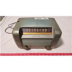 Vintage RCA - Victor Radio