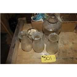 4 Globe Lights & Lamp