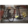 Image 1 : 2 Hydraulic Motor Pumps & Rams