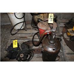 3 Oil Pumps, Transmission  and  Rear Diff