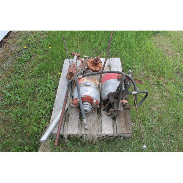 2 CHAR-LYNNS HYDRAULIC PUMPS