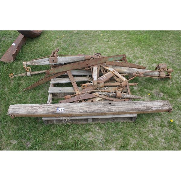 HORSE DRAWN HARDWARE