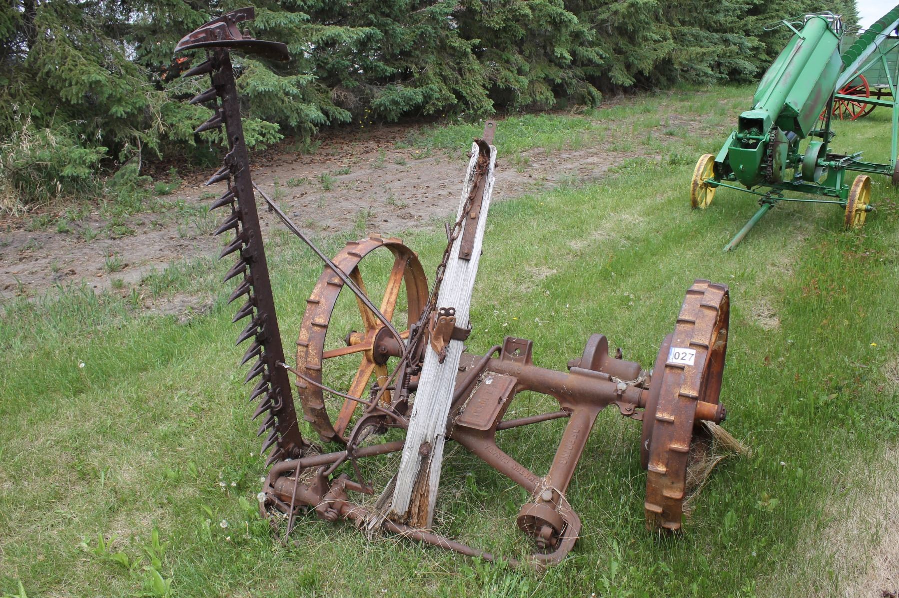 HORSE DRAWN SICKLE MOWER