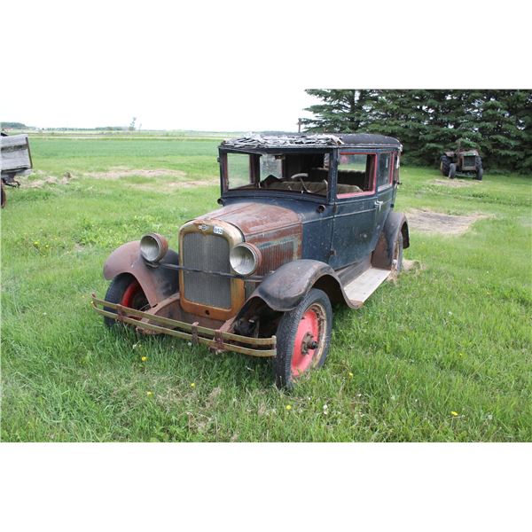 1928 CHEV CAR