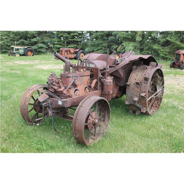 MCCORMICK 15-30 TRACTOR