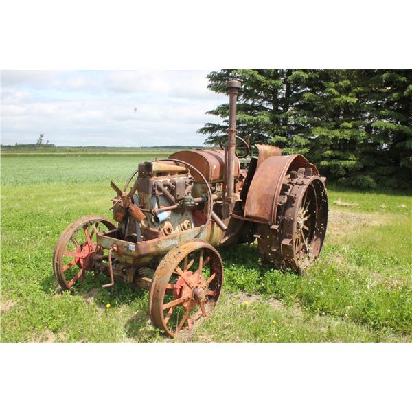 MCCORMICK 15-30 TRACTOR