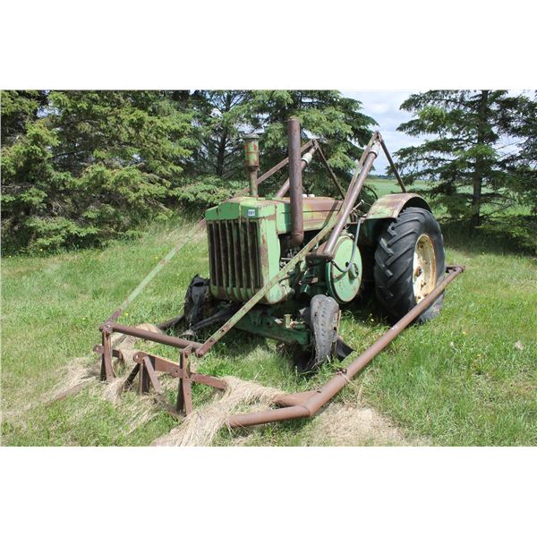 JOHN DEERE D STYLED C/W FARMHAND