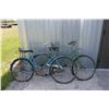 Image 1 : 2 ADULT BICYCLES