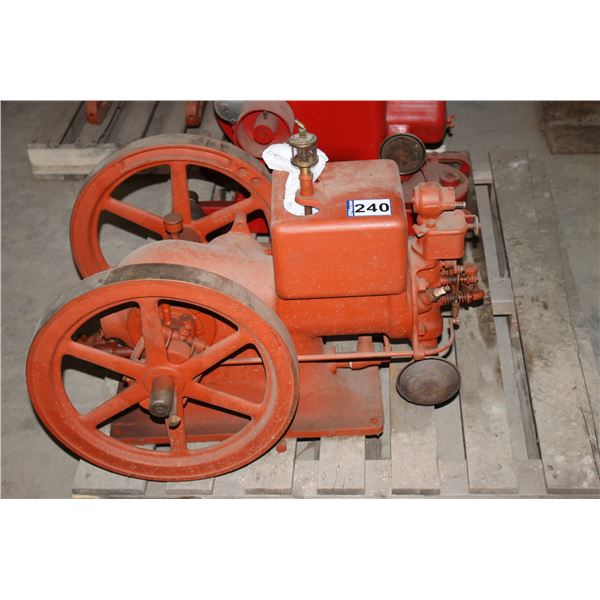 INTERNATIONAL HARVESTER STATIONARY LB ENGINE
