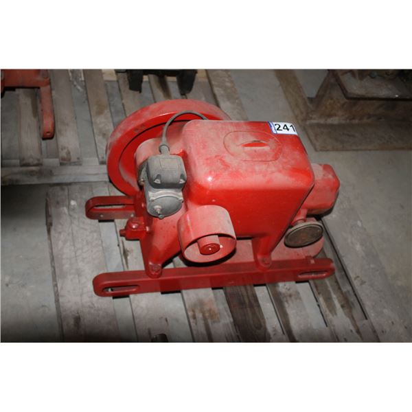 IHC 1.5-2.25 HP LA STATIONARY ENGINE