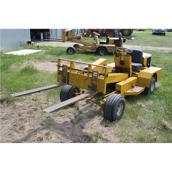 1976 STANDARD MFG. BOMB LOADER FORKLIFT