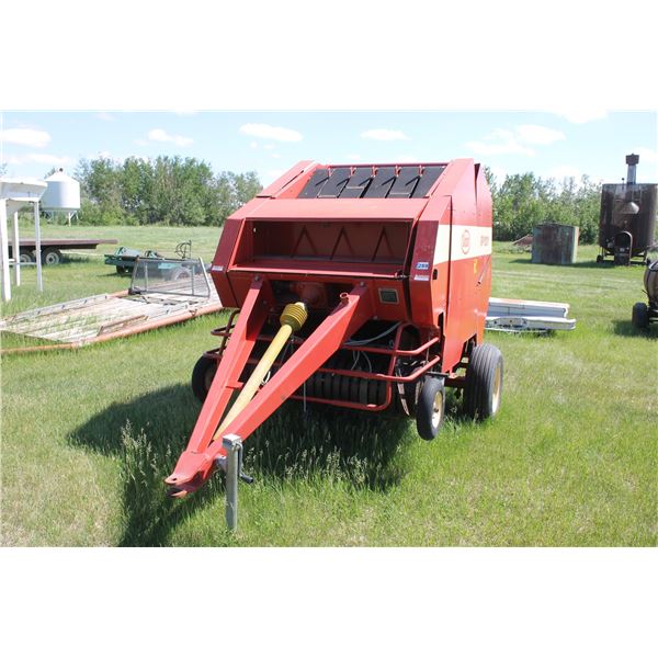 VICON RP1211 - 1000 PTO ROUND BALER