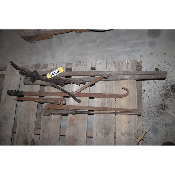 BOLT CUTTER; PIPE WRENCHES