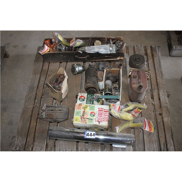 TUBING BENDER; OLD VEHICLE PARTS