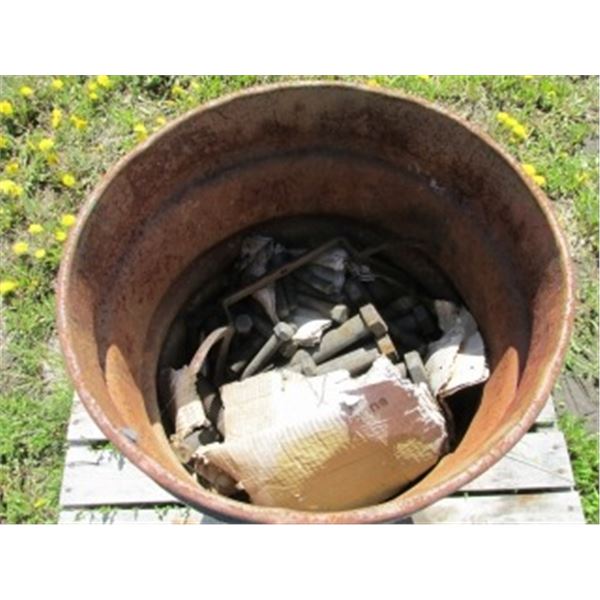 BARREL OF BOLTS & MISC STEEL