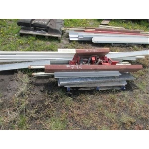 MISCELLANEOUS TIN CHAINS