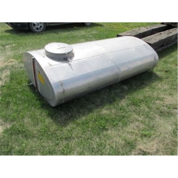 ALUMINUM SPRAYER TANK (APPROX 460GALLON/1700 L)