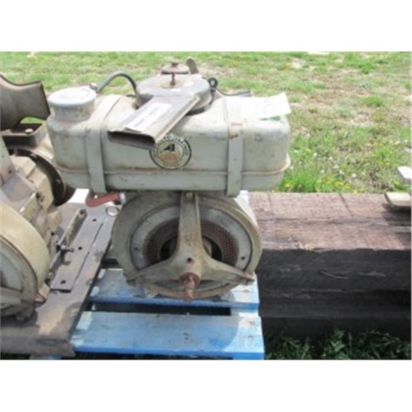 AVCO WYOMING DIESEL MODEL W21 PUMP ENGINE C/W 3" WATER PUMP (RUNS)