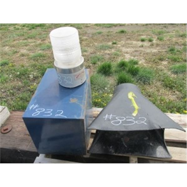 STROBE LIGHT; CABINET