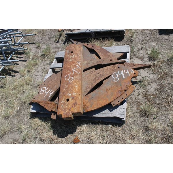 (6) 1" RIPPER TEETH; 3.00" X 9.50" X 40" CAST STEEL SLAB