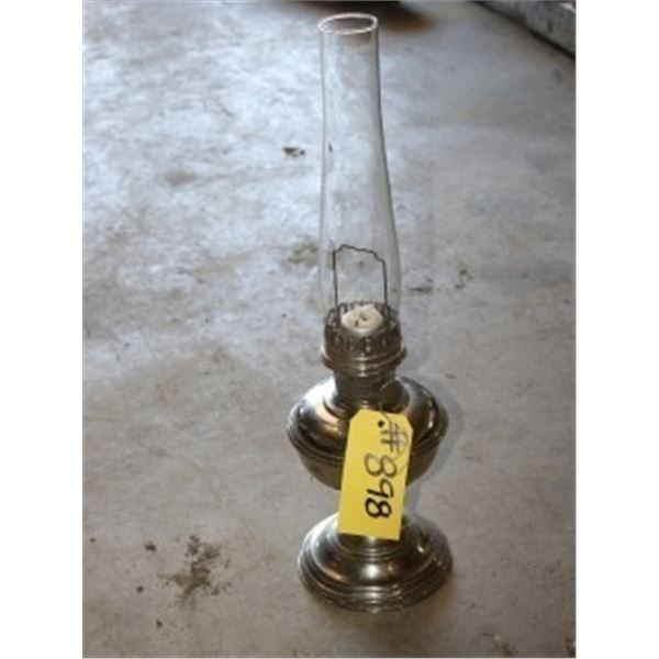 HURRICANE LAMP CHROME C/W CHIMNEY