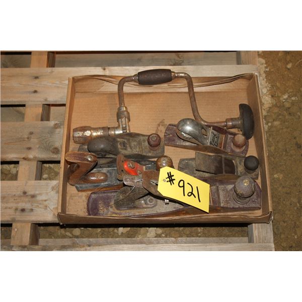 APPROX 5 WOOD PLANES