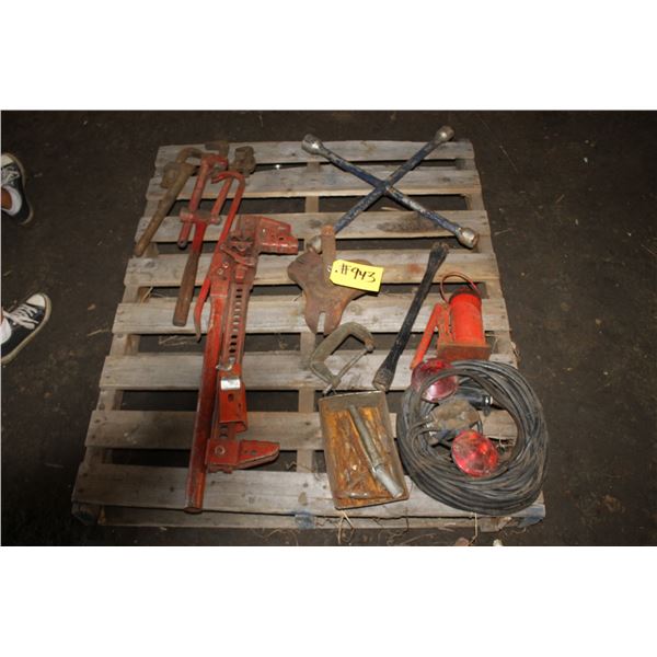 PALLET C/W JACK ALL; TIRE WRENCHES; MAGNETIC LIGHTS