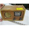 Image 1 : NORTHERN ELECTRIC WOOD CASED RADIO