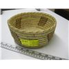 Image 1 : NATIVE BASKET