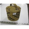 Image 1 : LIDDED NATIVE BASKET