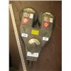 Image 1 : DOUBLE HEADED PARKING METER