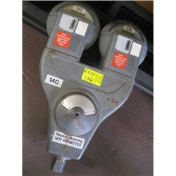 DOUBLE HEADED PARKING METER