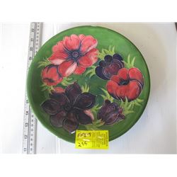 LG. MOORCROFT PLATE