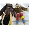 Image 2 : PAIR OF INUIT DOLLS WITH SEALSKIN COATS