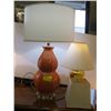 Image 2 : 2 TABLE LAMPS & A SHADE